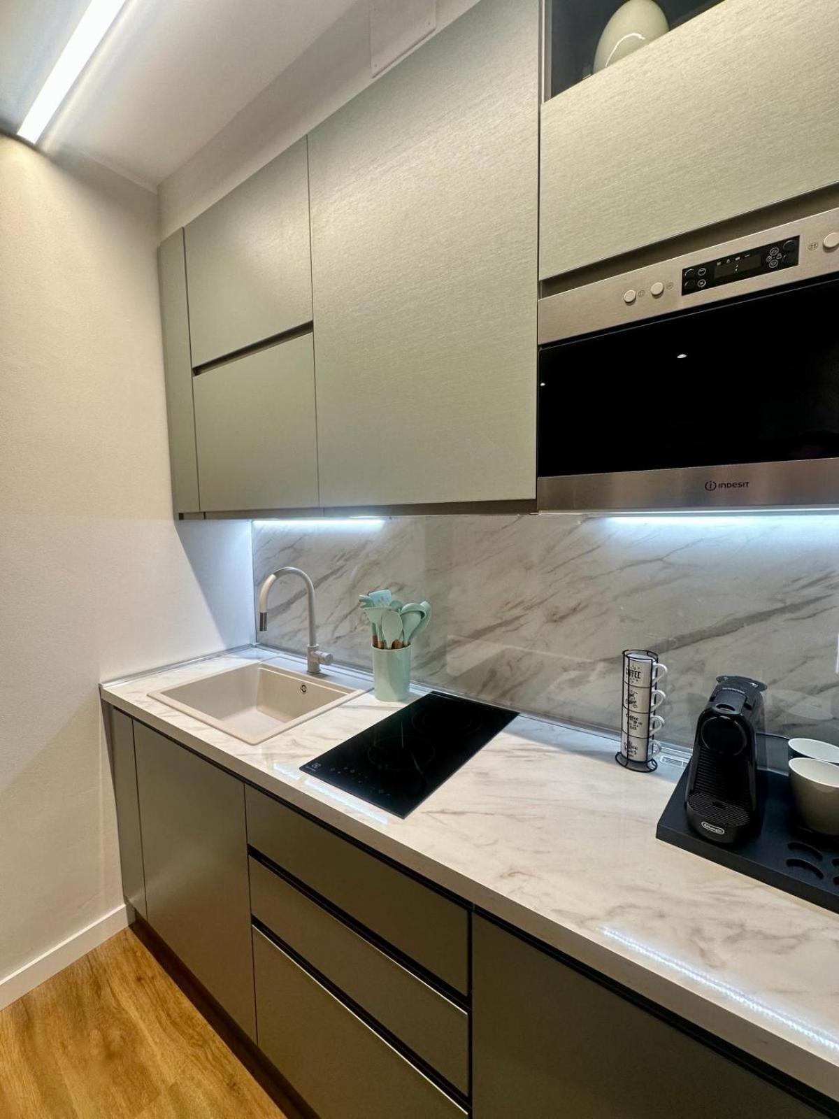 The Captain'S Apartments Sirocco - City Center Leonardo Academy Sesto Calende Εξωτερικό φωτογραφία